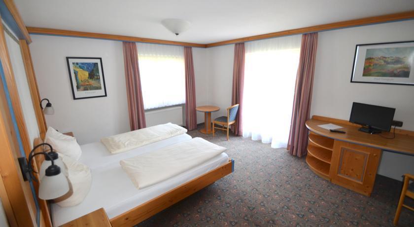Alpenhotel Widderstein Mittelberg Exterior photo