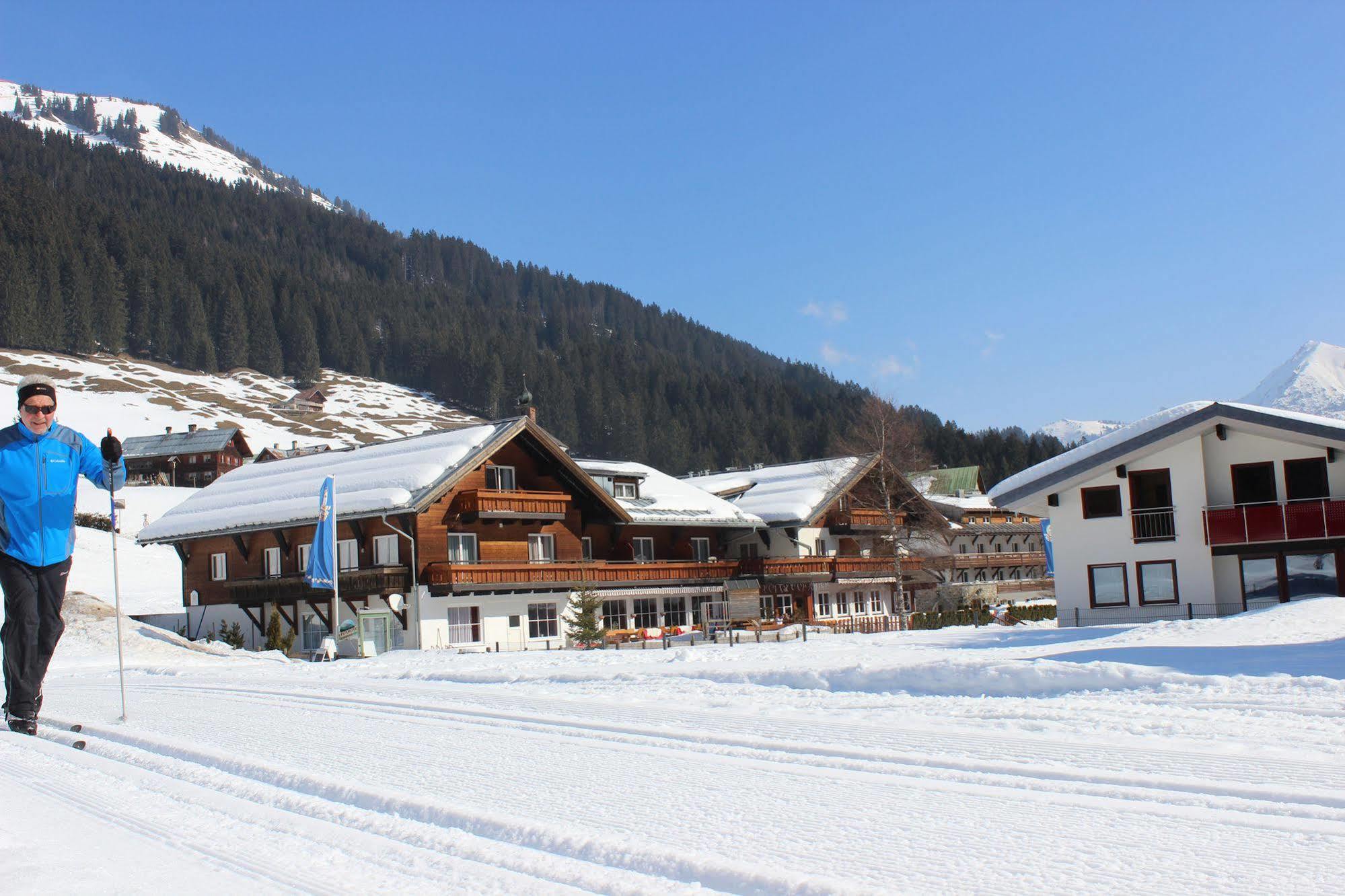 Alpenhotel Widderstein Mittelberg Exterior photo