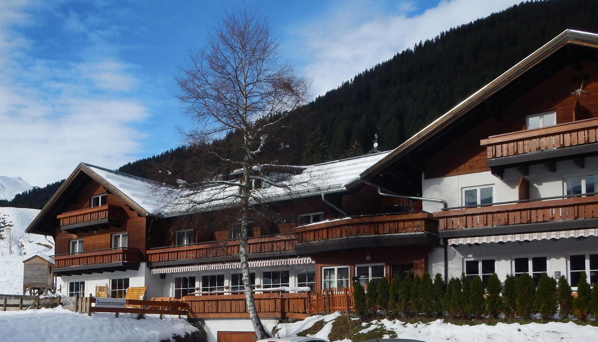 Alpenhotel Widderstein Mittelberg Exterior photo